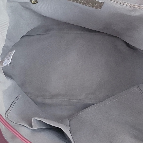 The Pelican Bag by GUNAS New York. - Picture 10 of 16